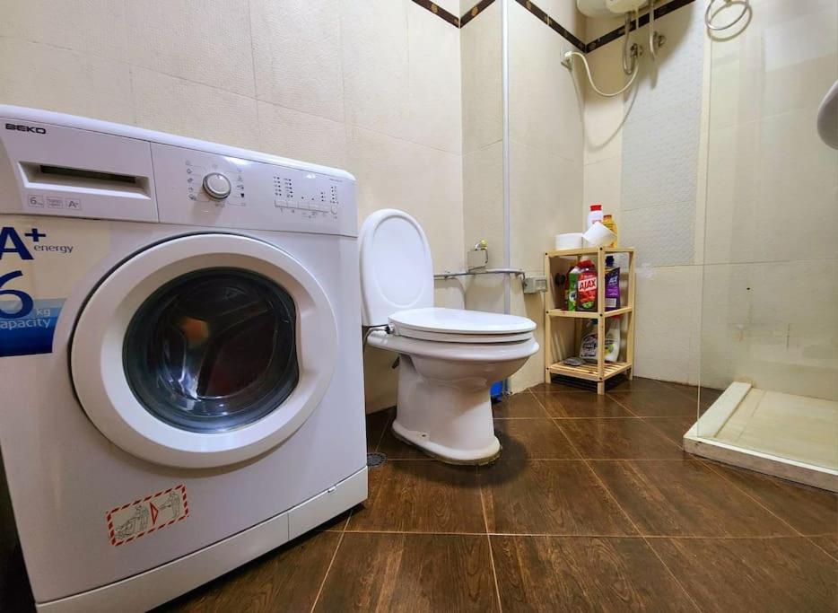 Ferienwohnung One Bd Flat Near Center With 24H Self Check In Tirana Exterior foto